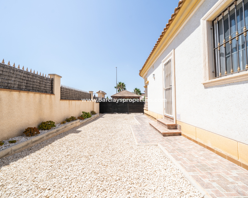 Resale - Fristaende Villa  - Urb. La Marina