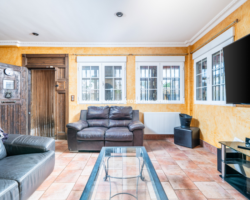 Resale - Fristaende Villa  - Urb. La Marina