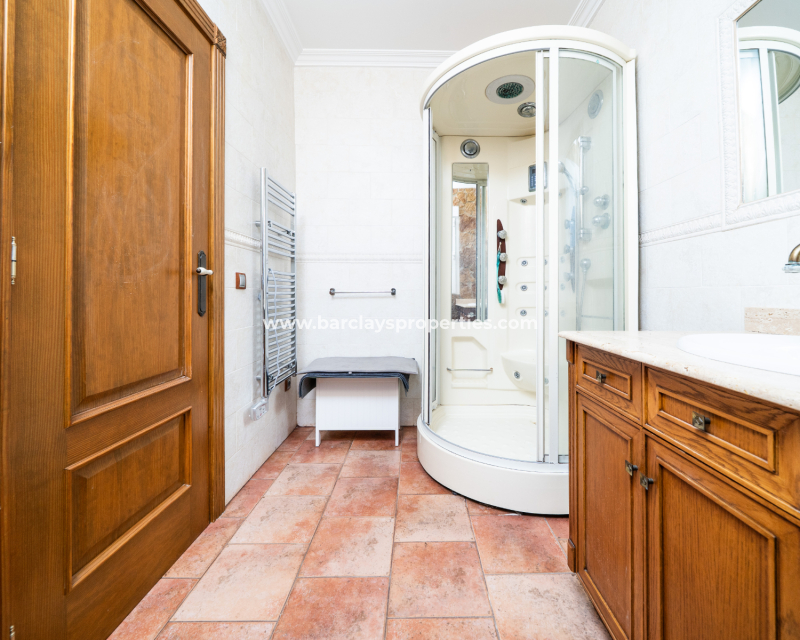 Resale - Fristaende Villa  - Urb. La Marina