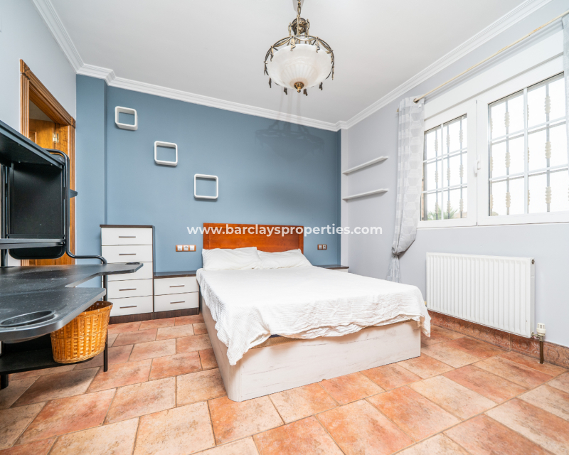 Resale - Fristaende Villa  - Urb. La Marina