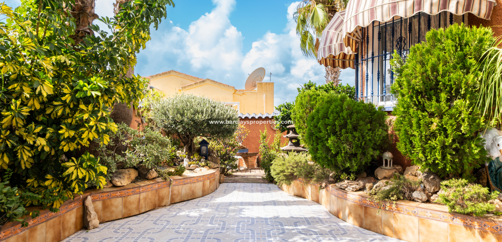 Resale - Fristaende Villa  - Urb. La Marina