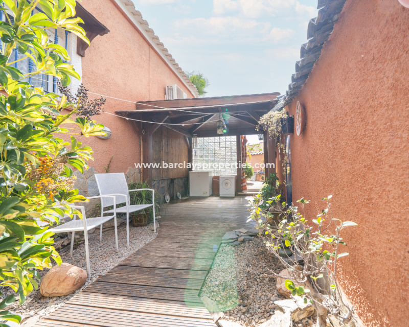 Resale - Fristaende Villa  - Urb. La Marina