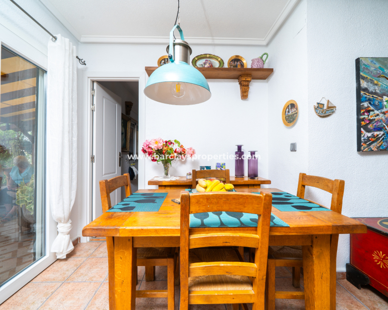 Resale - Fristaende Villa  - Urb. La Marina