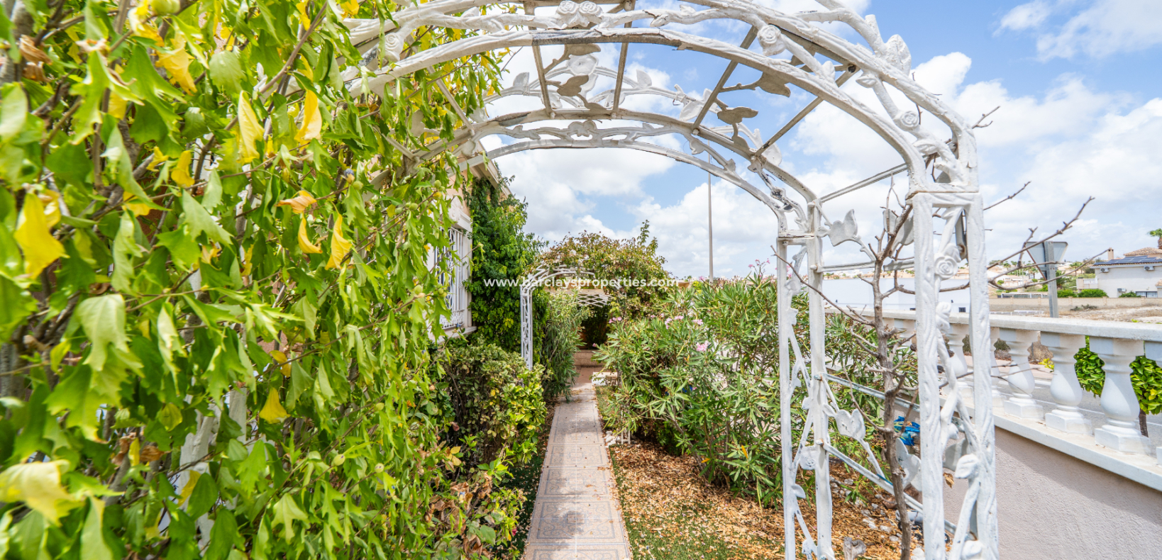 Resale - Fristaende Villa  - Urb. La Marina