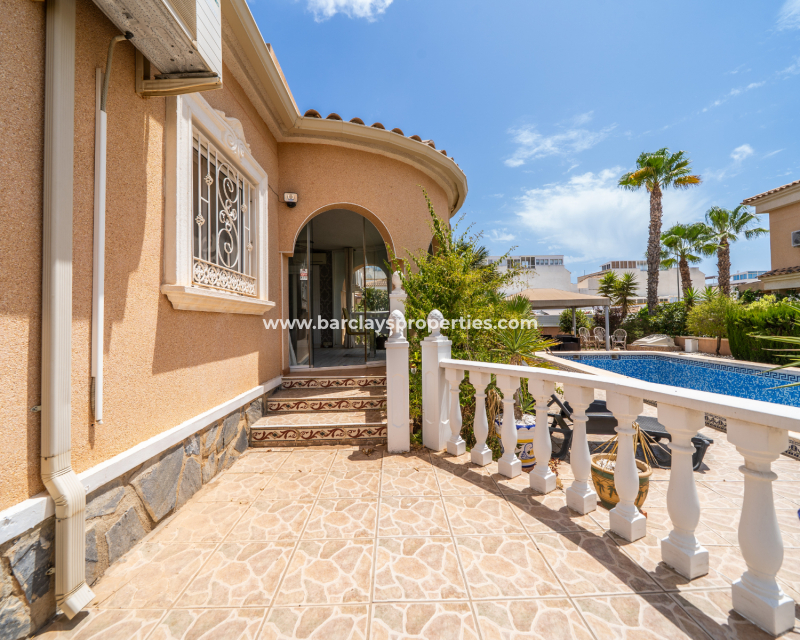 Resale - Fristaende Villa  - Urb. La Marina