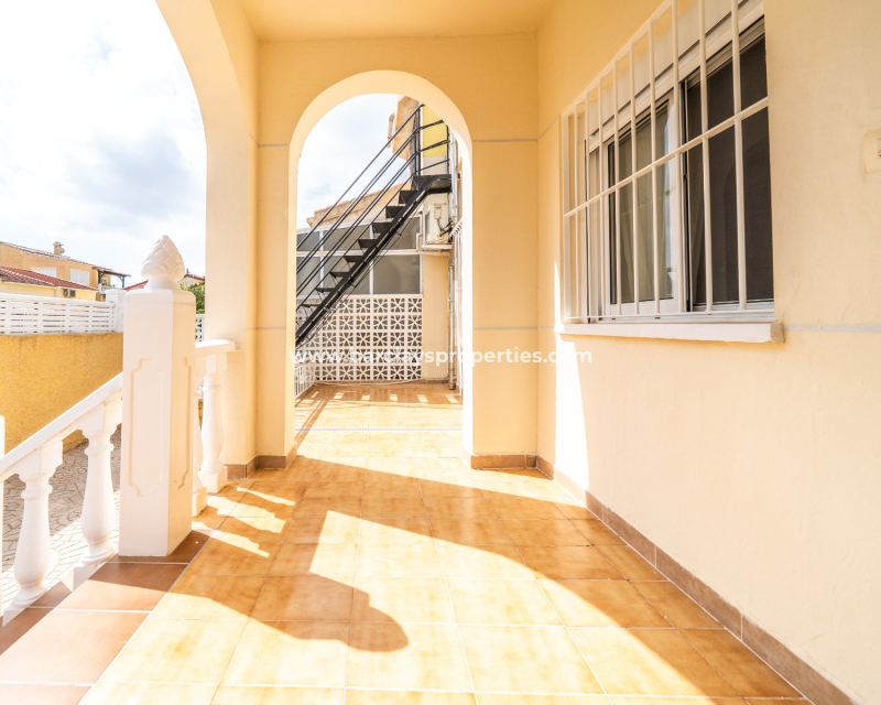 Resale - Fristaende Villa  - Urb. La Marina