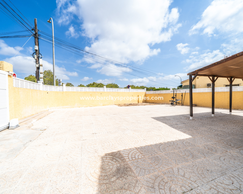 Resale - Fristaende Villa  - Urb. La Marina