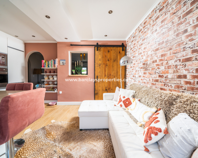 Resale - Fristaende Villa  - Urb. La Marina