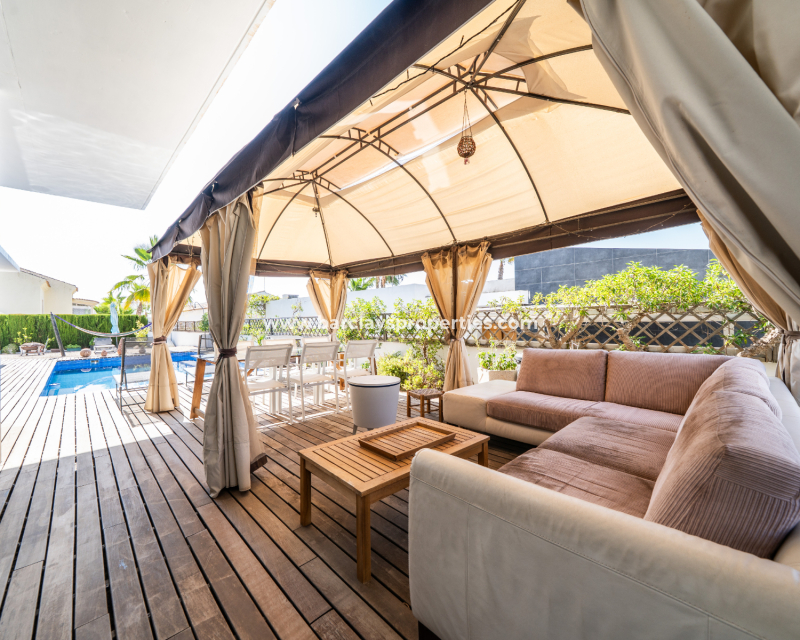 Resale - Fristaende Villa  - Urb. La Marina