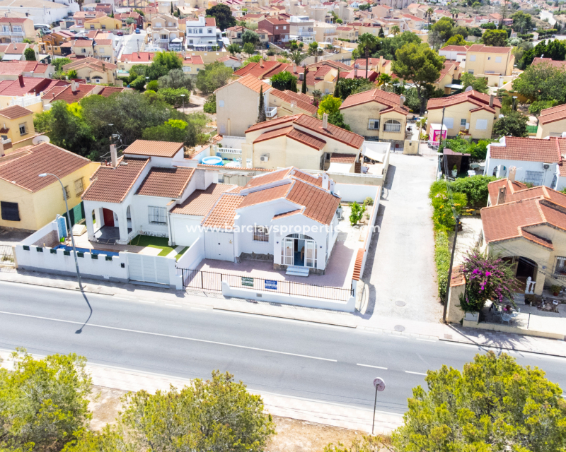 Resale - Fristaende Villa  - Urb. La Marina