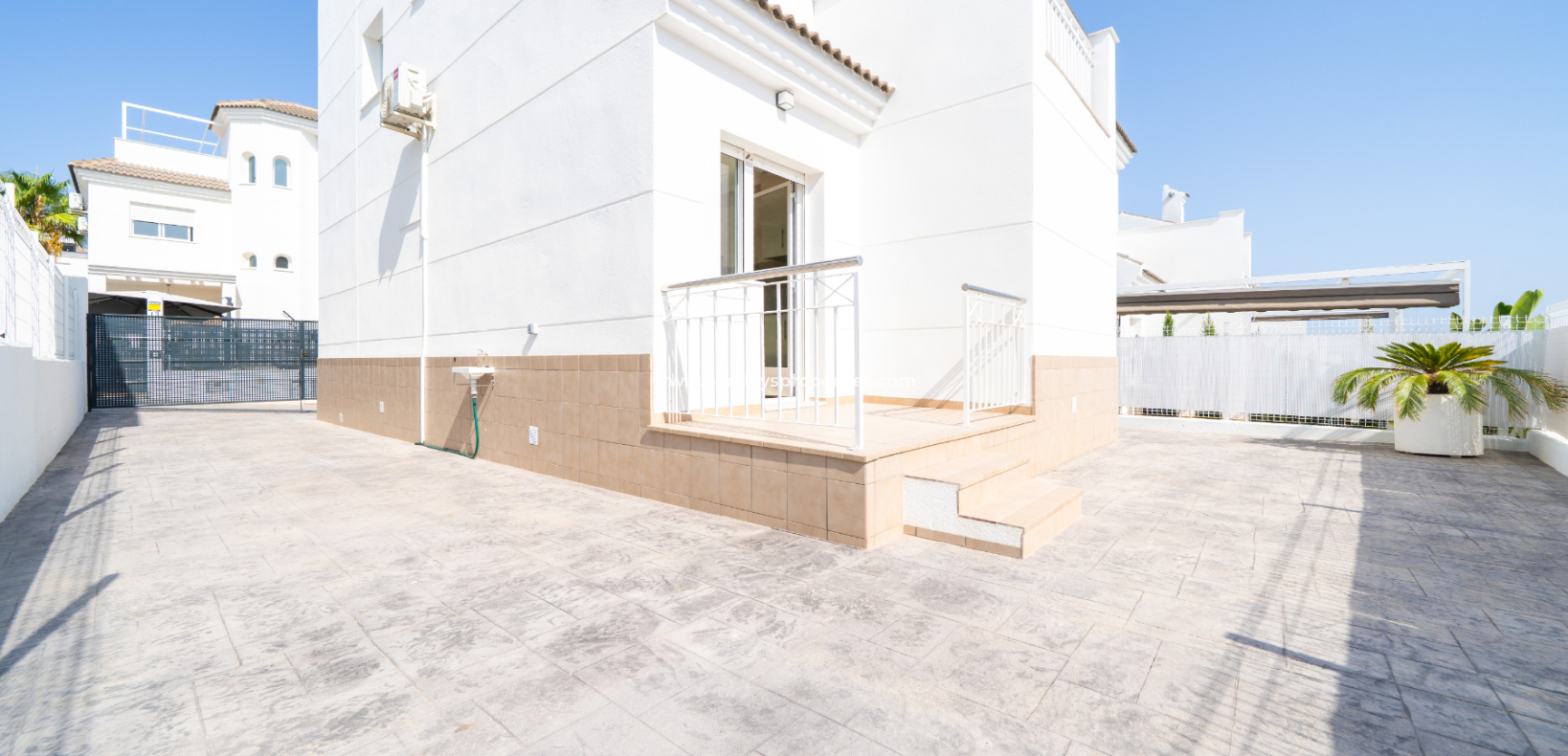 Resale - Fristaende Villa  - Urb. La Marina