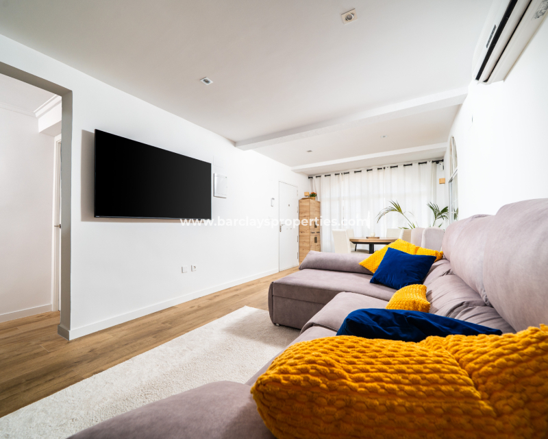 Resale - Fristaende Villa  - Urb. La Marina