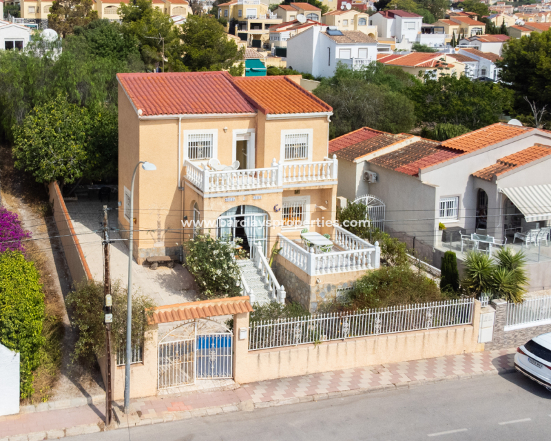 Resale - Fristaende Villa  - Urb. La Marina