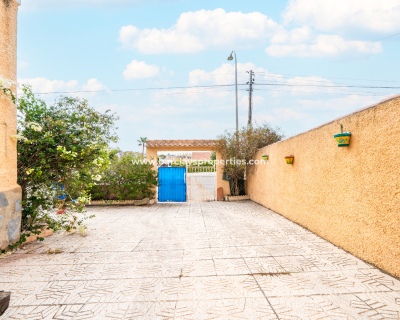 Resale - Fristaende Villa  - Urb. La Marina