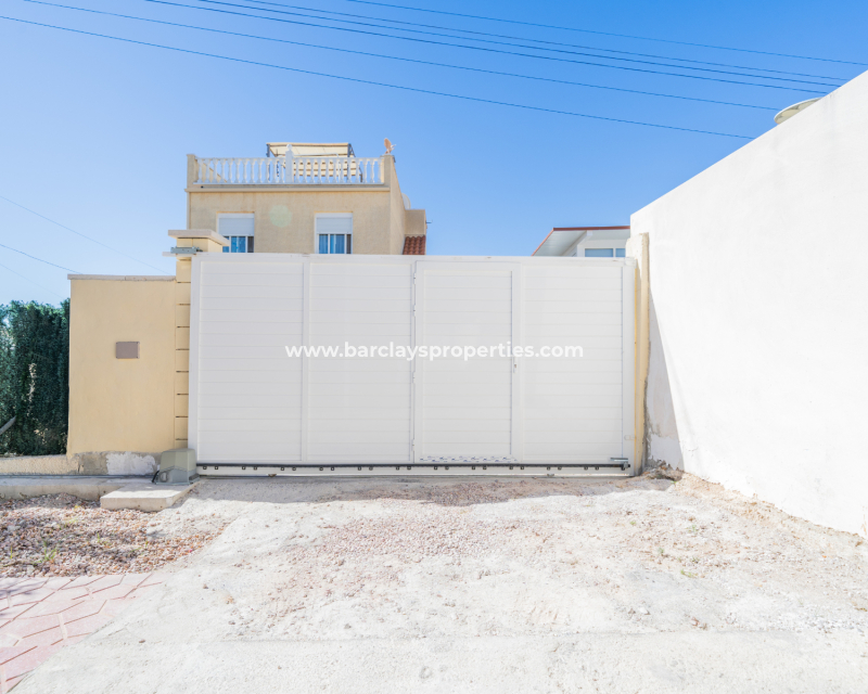 Resale - Fristaende Villa  - Urb. La Marina