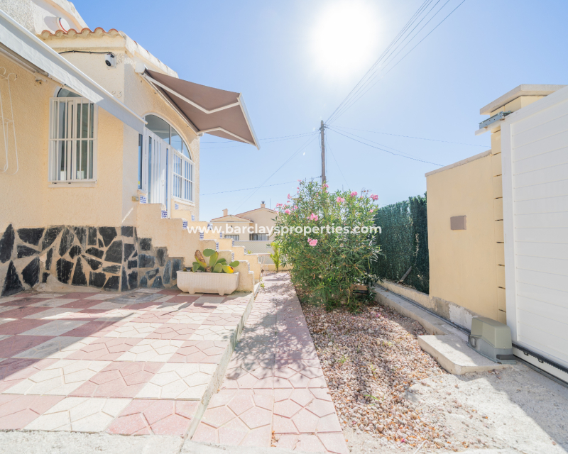 Resale - Fristaende Villa  - Urb. La Marina