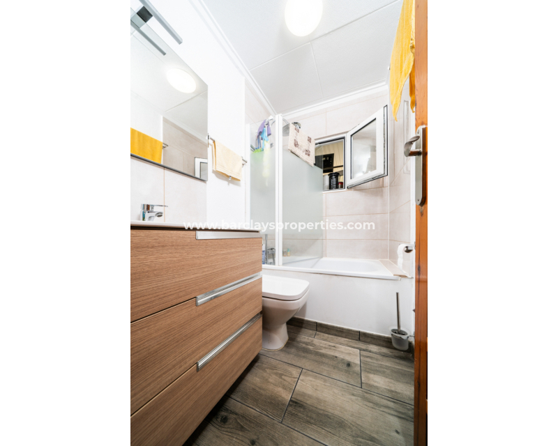 Resale - Fristaende Villa  - Urb. La Marina