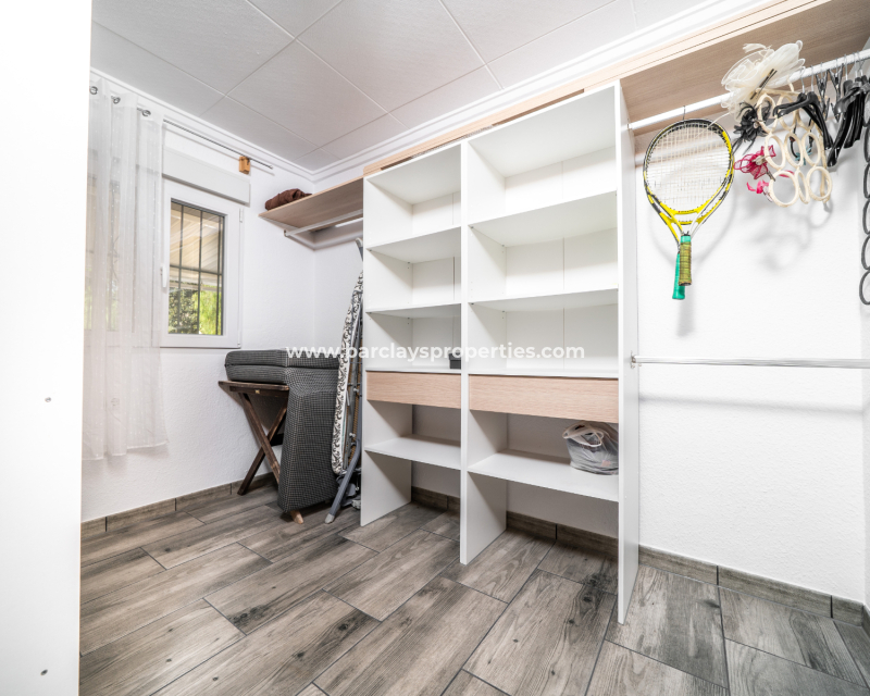 Resale - Fristaende Villa  - Urb. La Marina