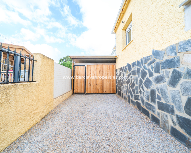 Resale - Fristaende Villa  - Urb. La Marina