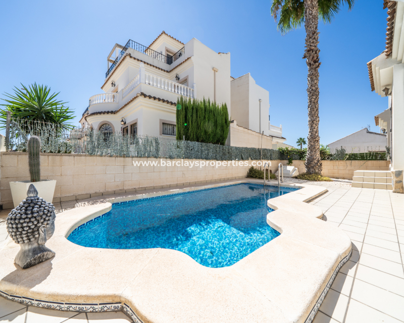Resale - Fristaende Villa  - Urb. La Marina