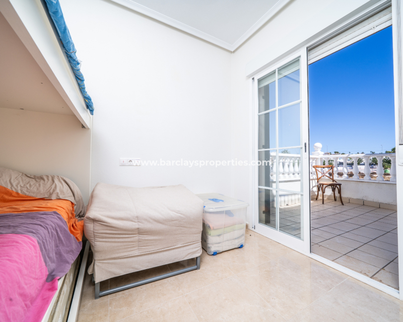 Resale - Fristaende Villa  - Urb. La Marina