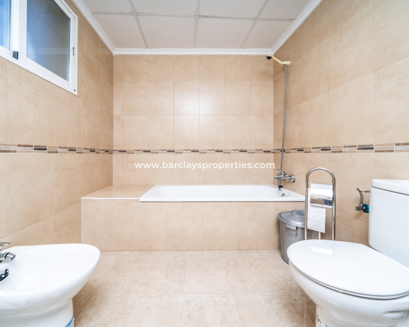 Resale - Fristaende Villa  - Urb. La Marina