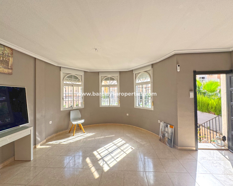 Resale - Fristaende Villa  - Urb. La Marina