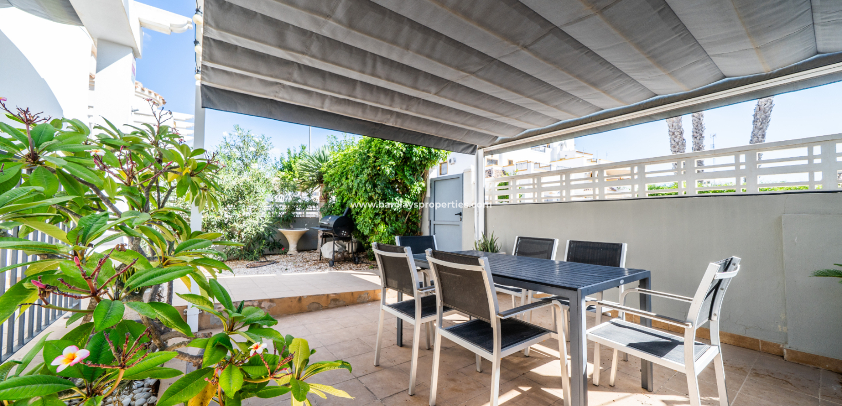 Resale - Fristaende Villa  - Urb. La Marina