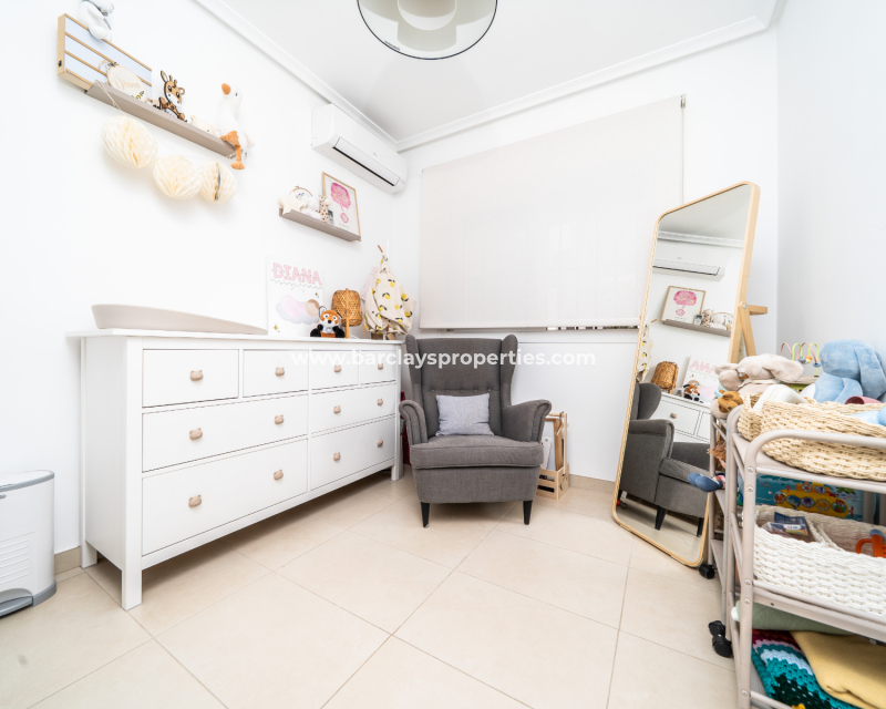 Resale - Fristaende Villa  - Urb. La Marina