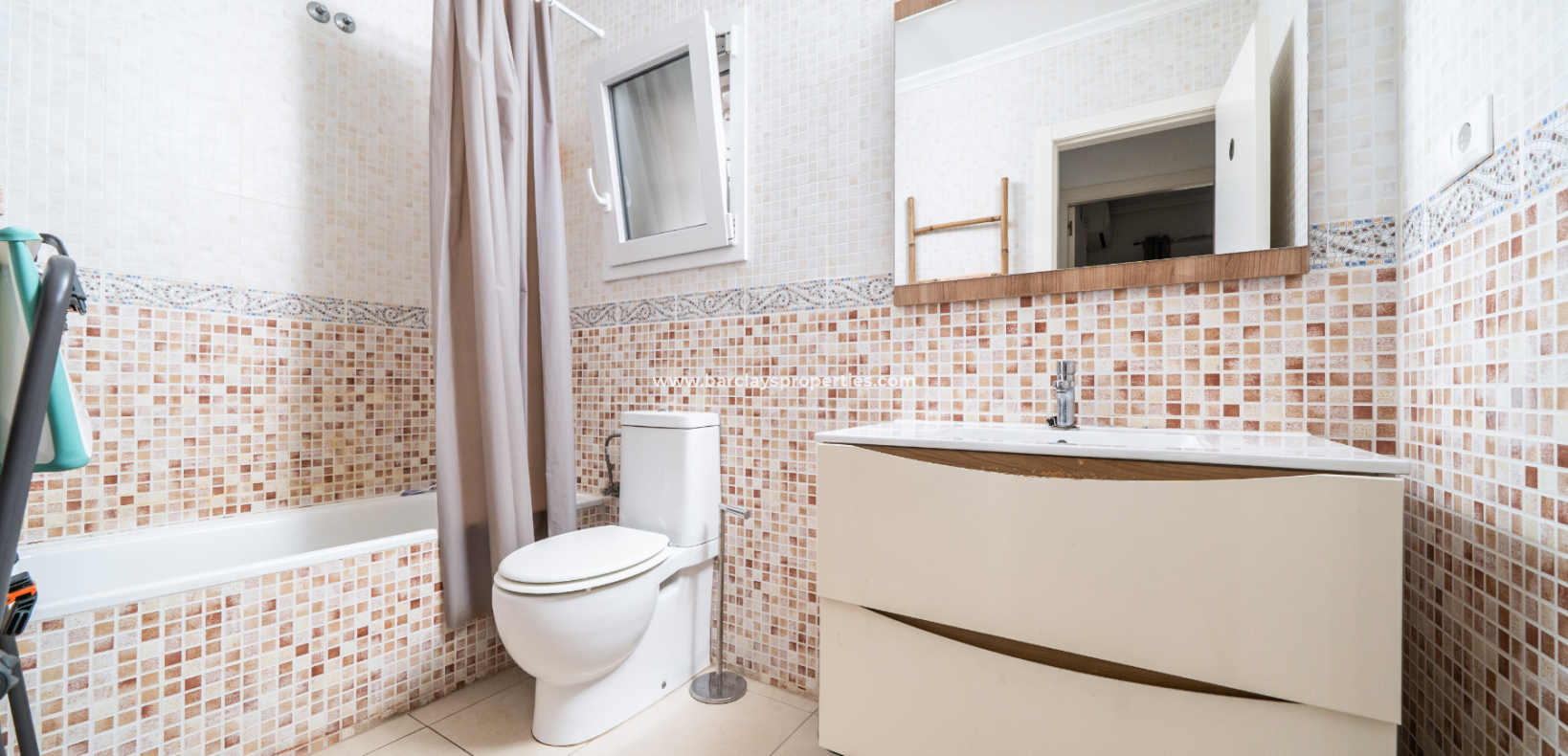 Resale - Fristaende Villa  - Urb. La Marina