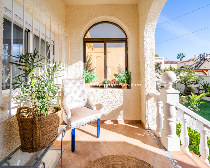 Resale - Fristaende Villa  - Urb. La Marina