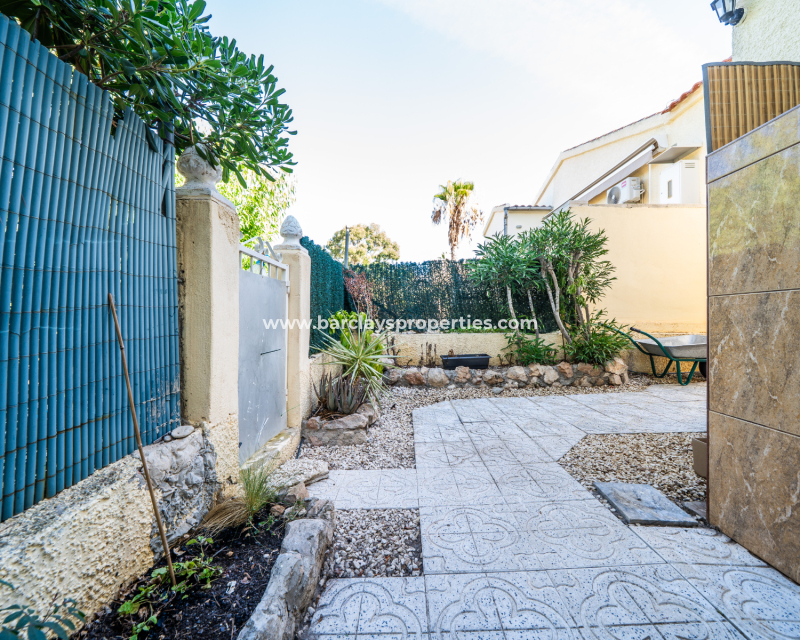 Resale - Fristaende Villa  - Urb. La Marina