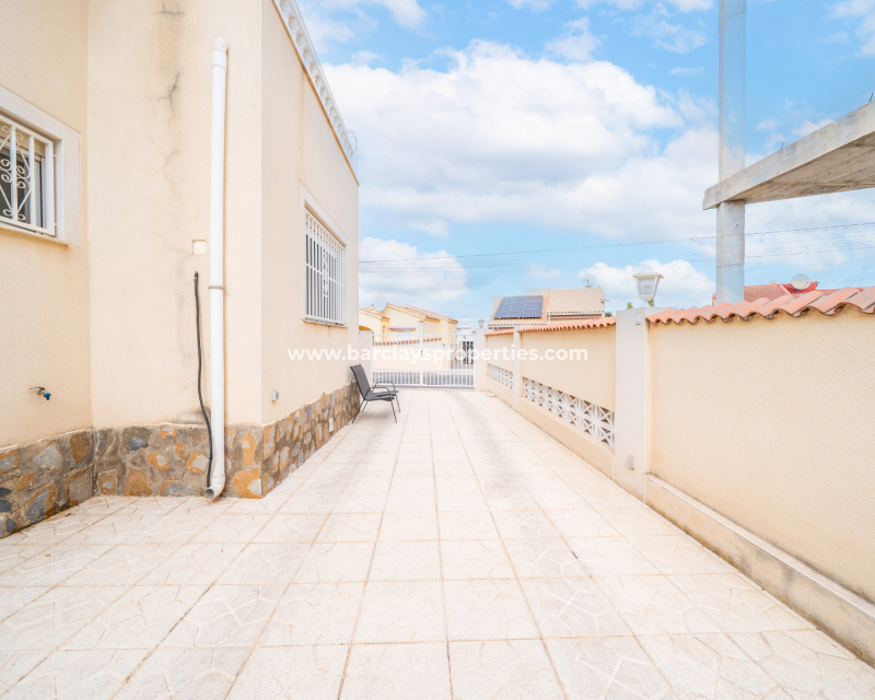 Resale - Fristaende Villa  - Urb. La Marina