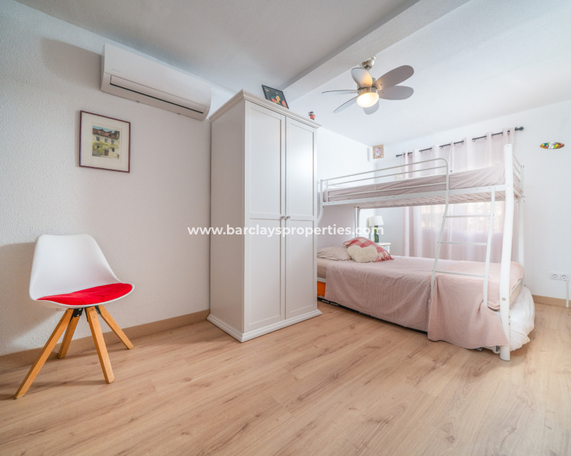 Resale - Fristaende Villa  - Urb. La Marina