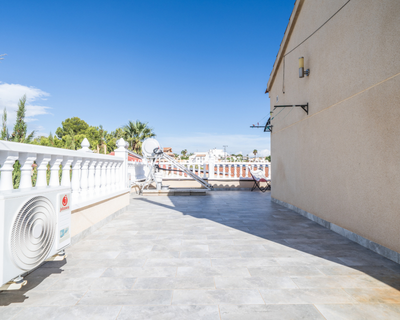 Resale - Fristaende Villa  - Urb. La Marina