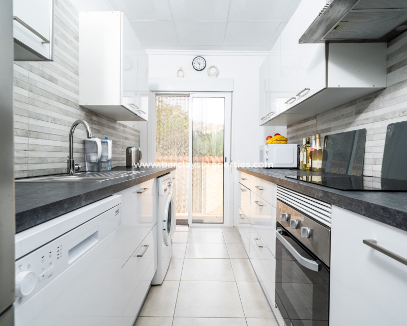 Resale - Fristaende Villa  - Urb. La Marina