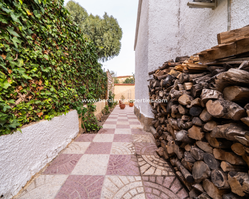 Resale - Fristaende Villa  - Urb. La Marina