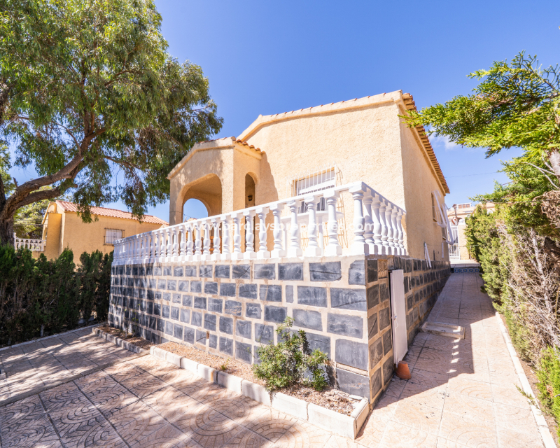 Resale - Fristaende Villa  - Urb. La Marina