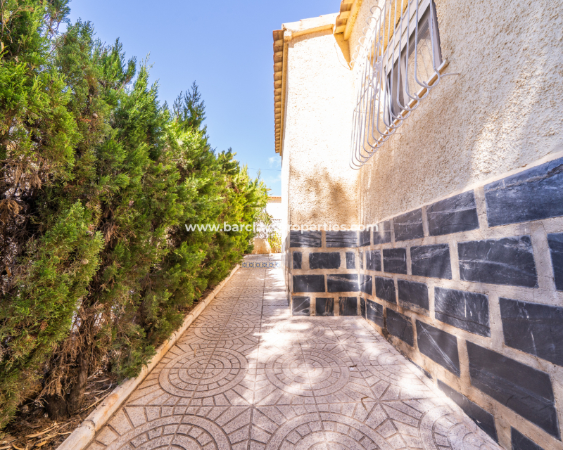 Resale - Fristaende Villa  - Urb. La Marina