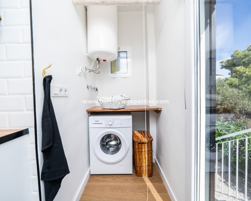 Resale - Fristaende Villa  - Urb. La Marina