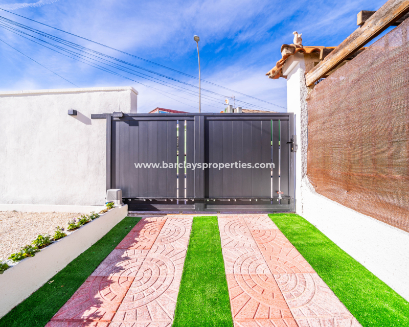 Resale - Fristaende Villa  - Urb. La Marina