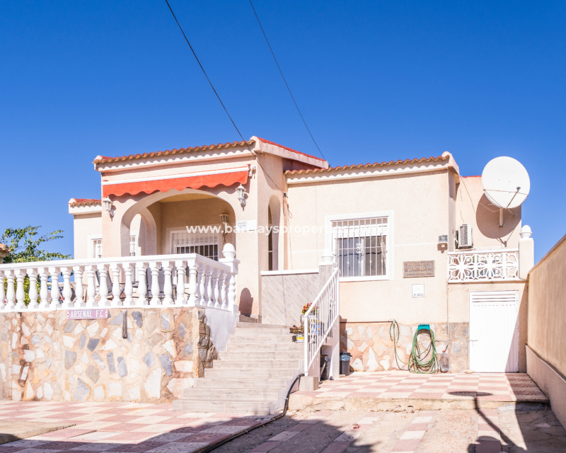 Resale - Fristaende Villa  - Urb. La Marina