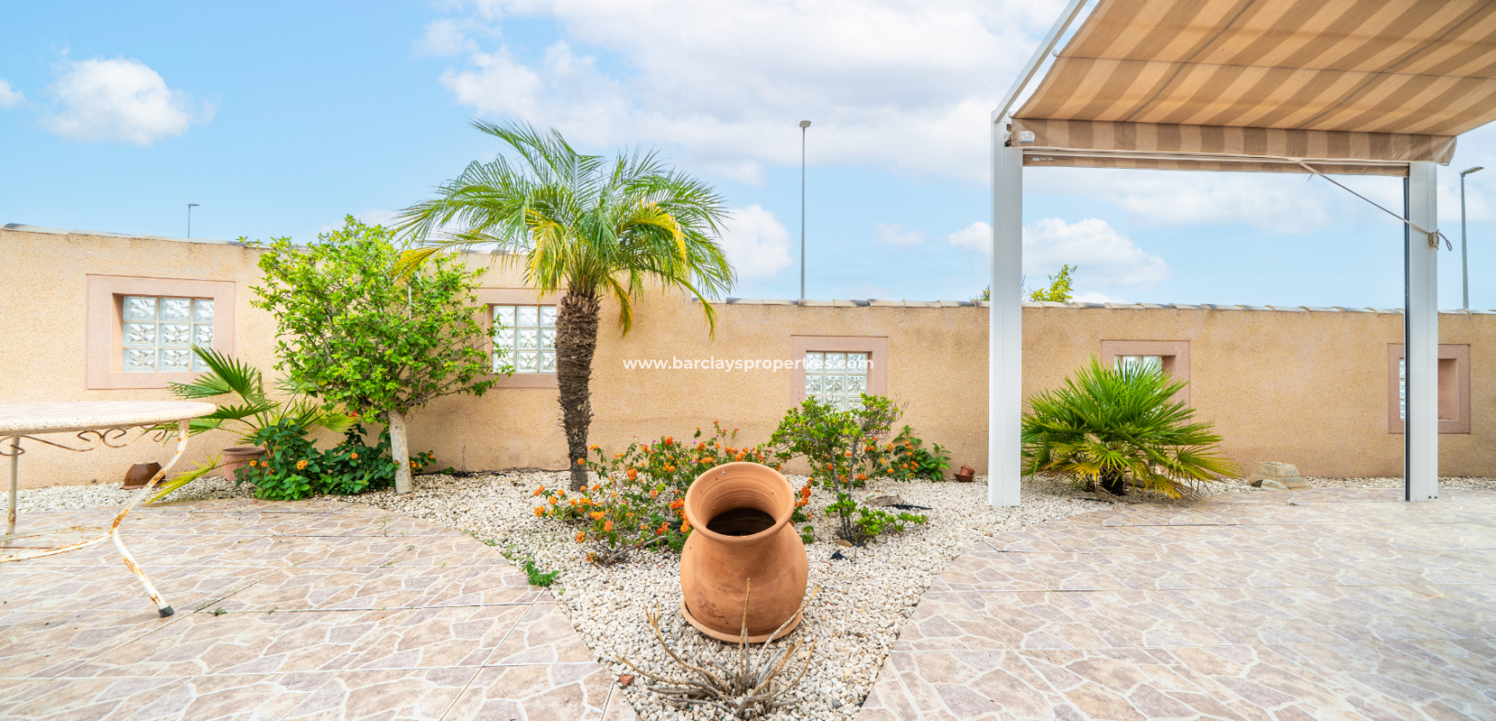 Resale - Fristaende Villa  - Urb. La Marina