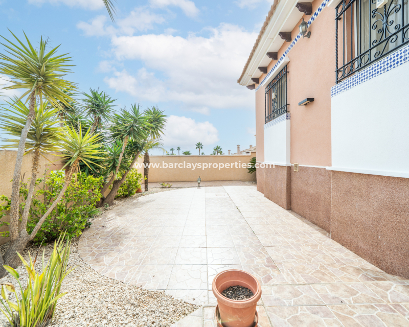 Resale - Fristaende Villa  - Urb. La Marina