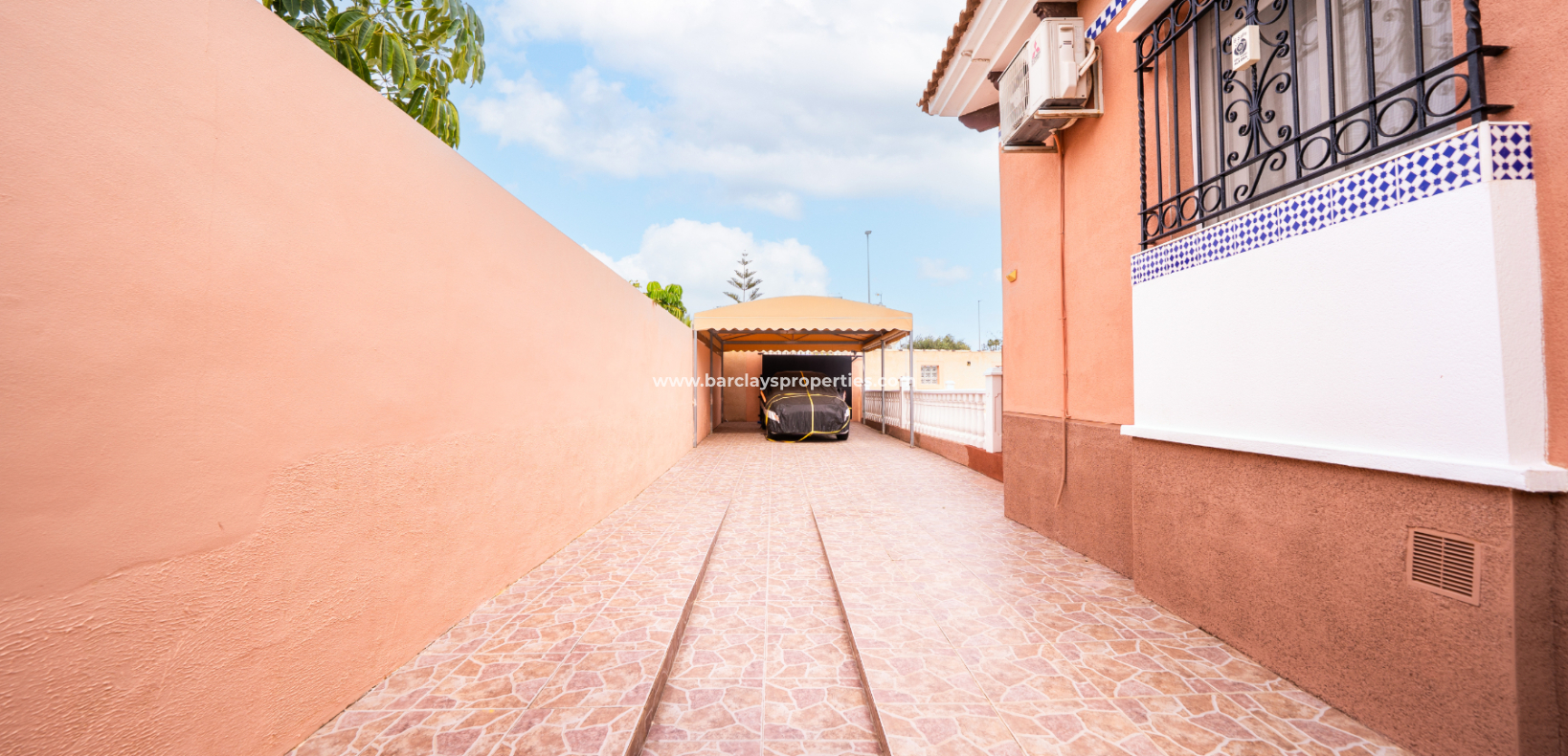 Resale - Fristaende Villa  - Urb. La Marina