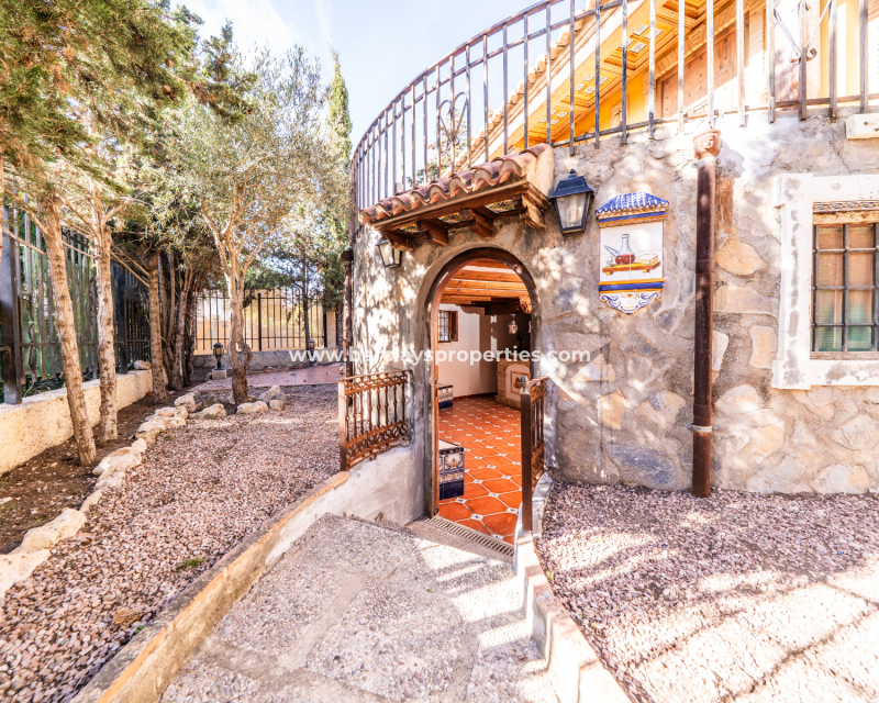 Resale - Fristaende Villa  - Urb. La Marina