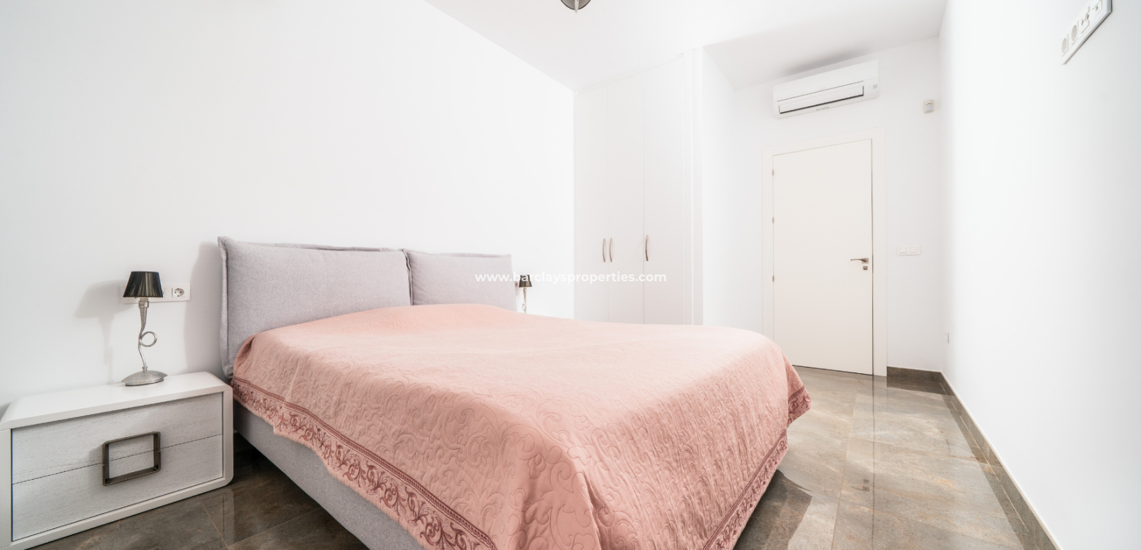 Resale - Fristaende Villa  - Urb. La Marina