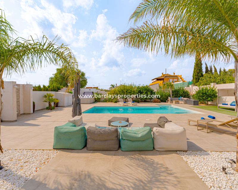 Resale - Fristaende Villa  - Urb. La Marina