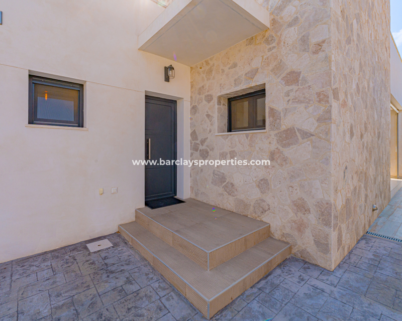 Resale - Fristaende Villa  - Urb. La Marina