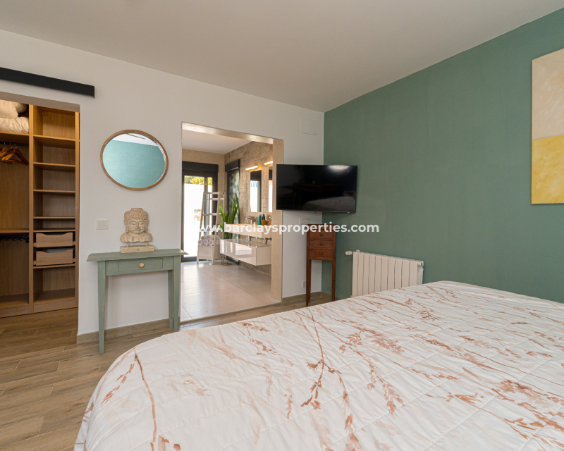 Resale - Fristaende Villa  - Urb. La Marina